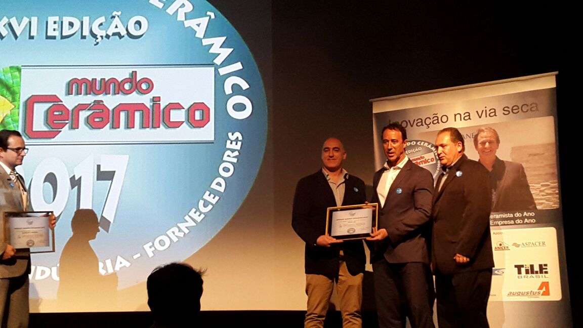 INTER SER confirms its professionalism and wins the award for best spare parts supplier in Brazil.